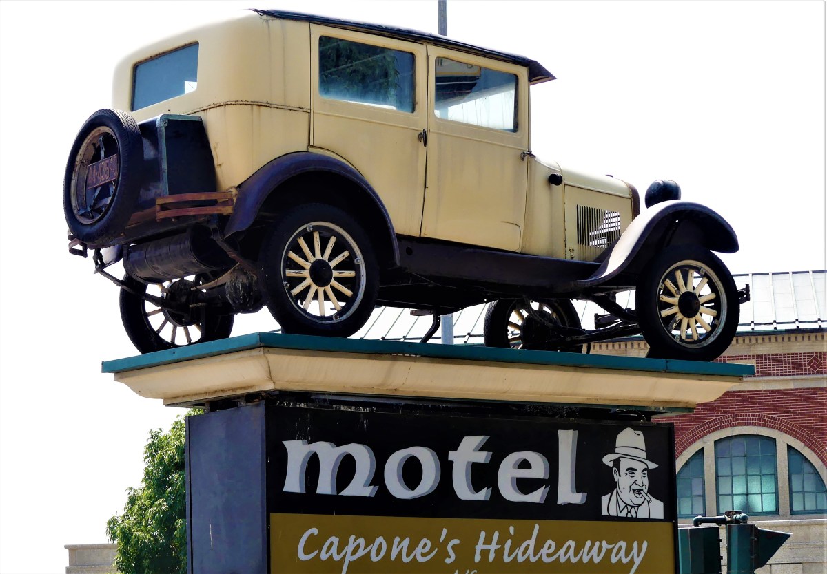 Capone's Hideaway