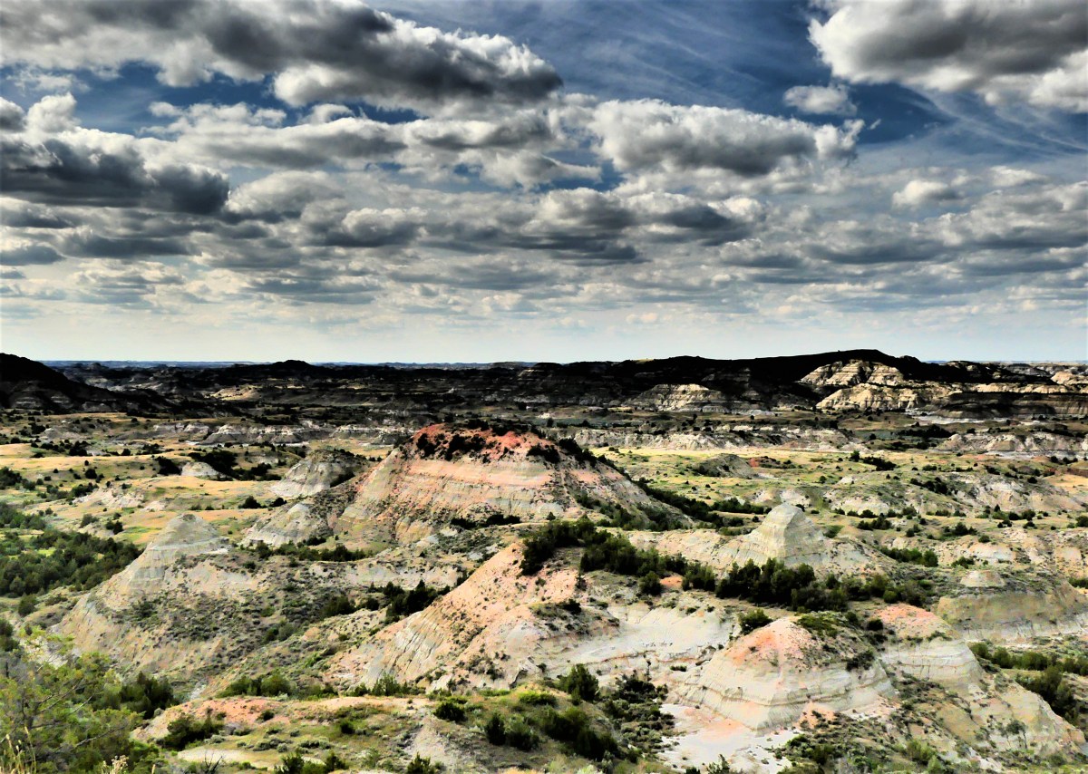 Painted Canyon Overlook
