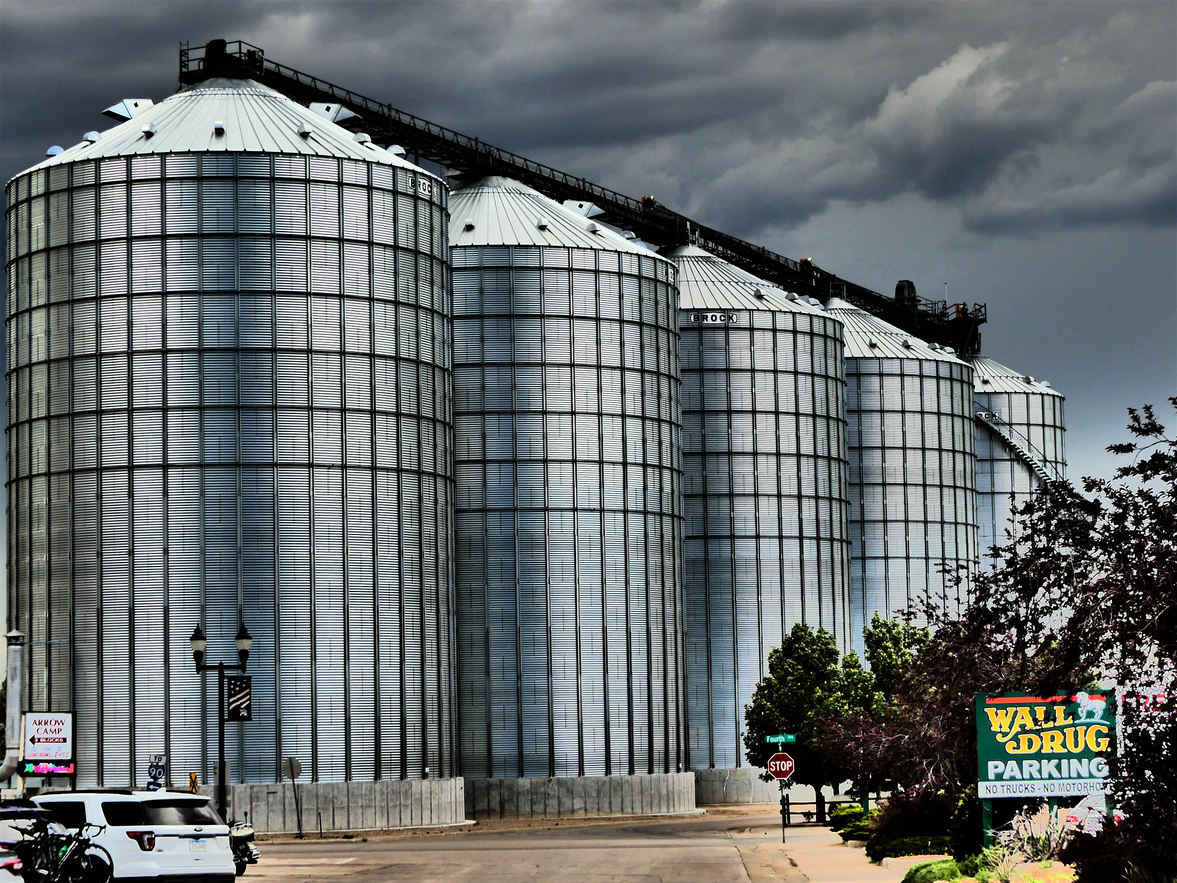 Wall Drug silos