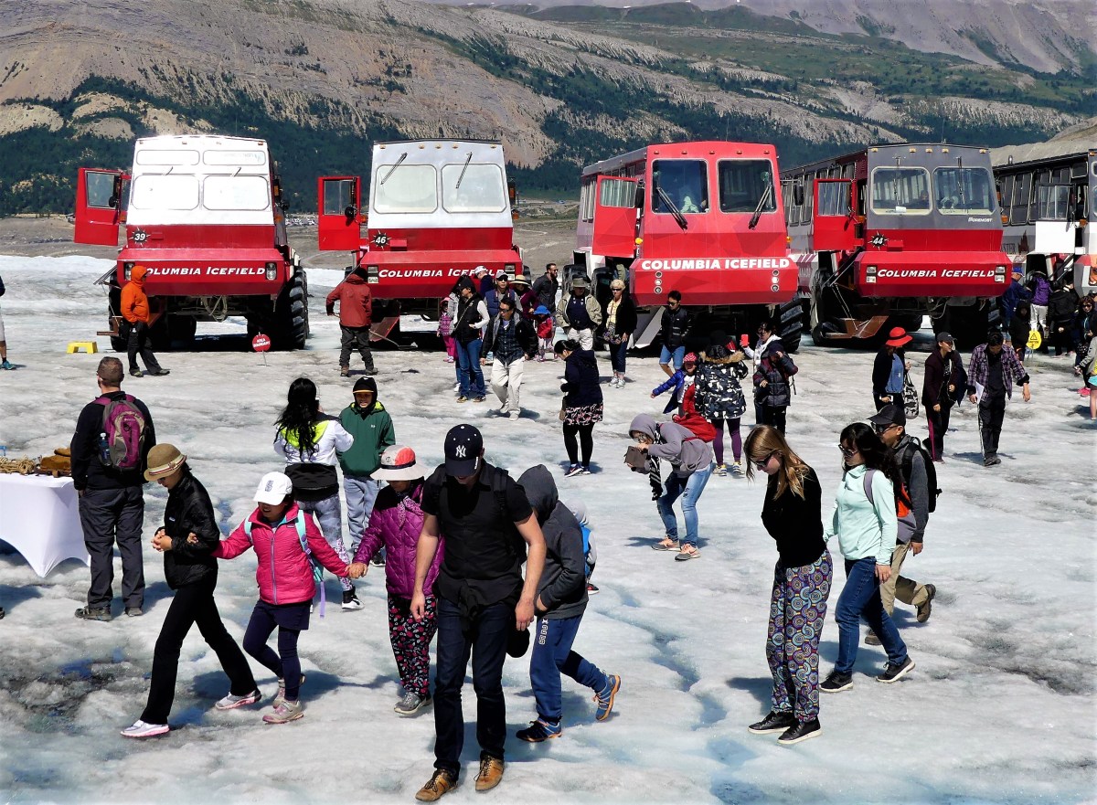 explorers on the ice