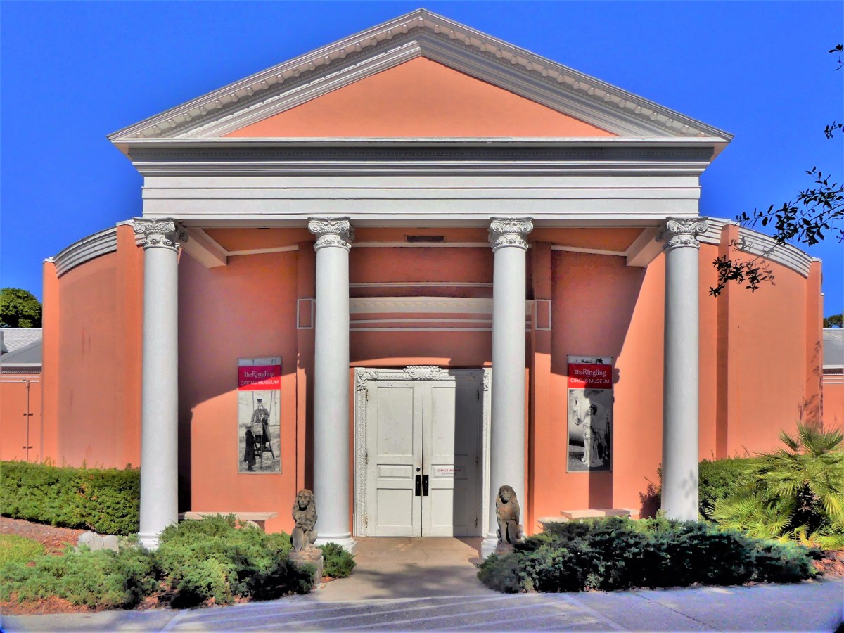 building entrance (3)