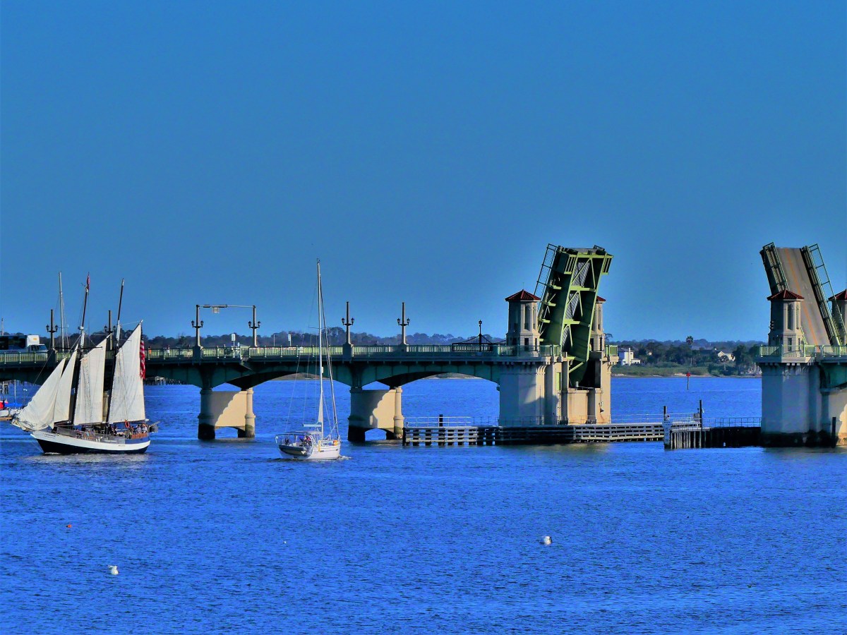 Lions Bridge passage