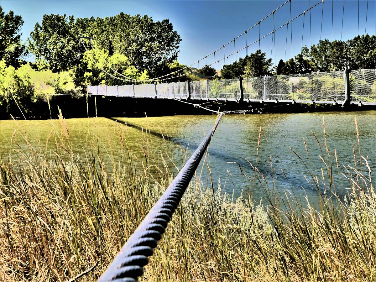 Drumheller Valley Star Suspension Bridge trail