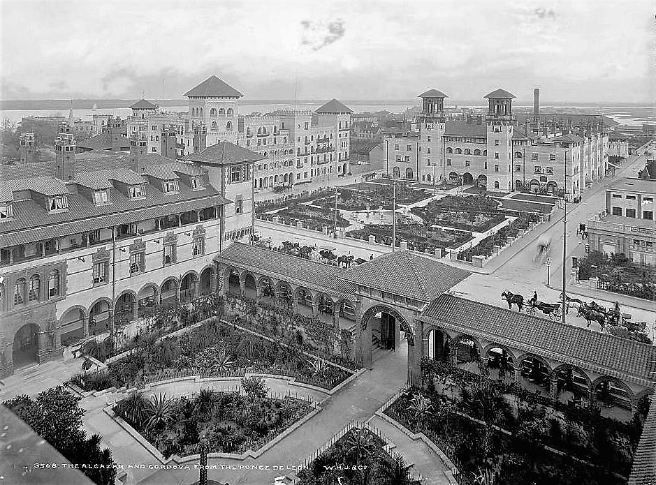 The Alcazar from the Ponce (2)