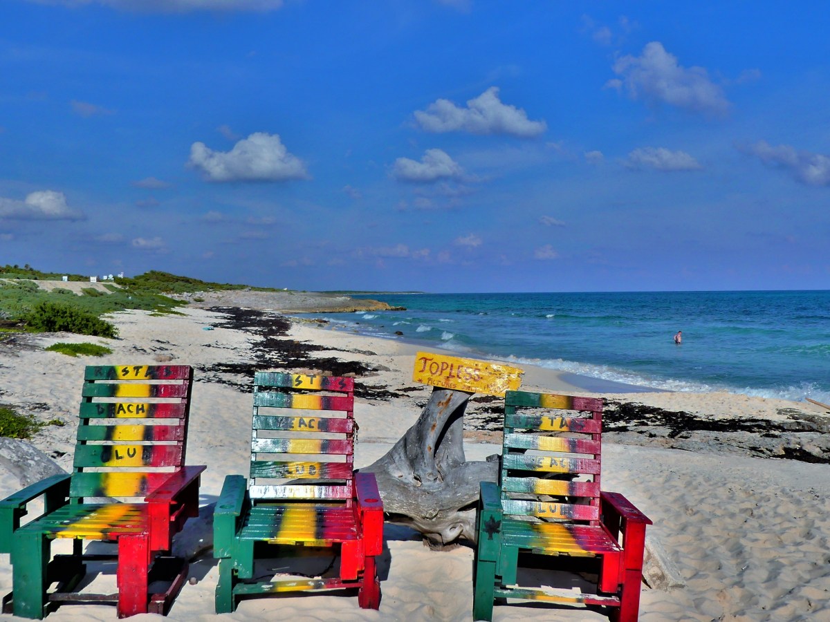 rasta's beach club chairs1