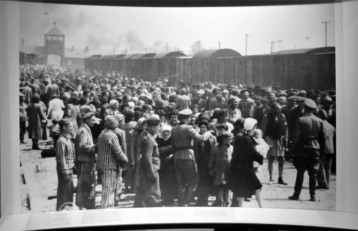Trains to Westerbork (2)