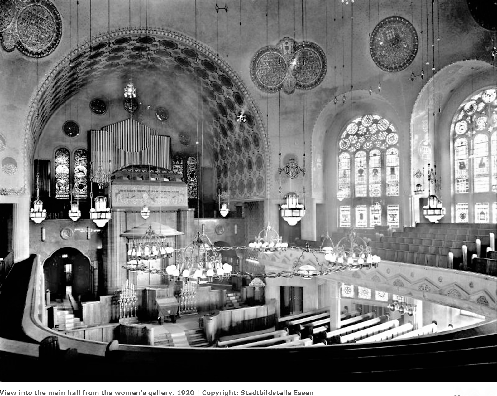 women's gallery interior