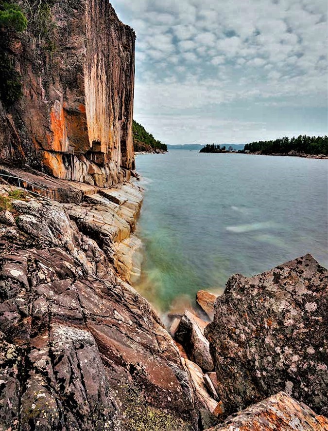 Agawa Rock Lake Superior (3)