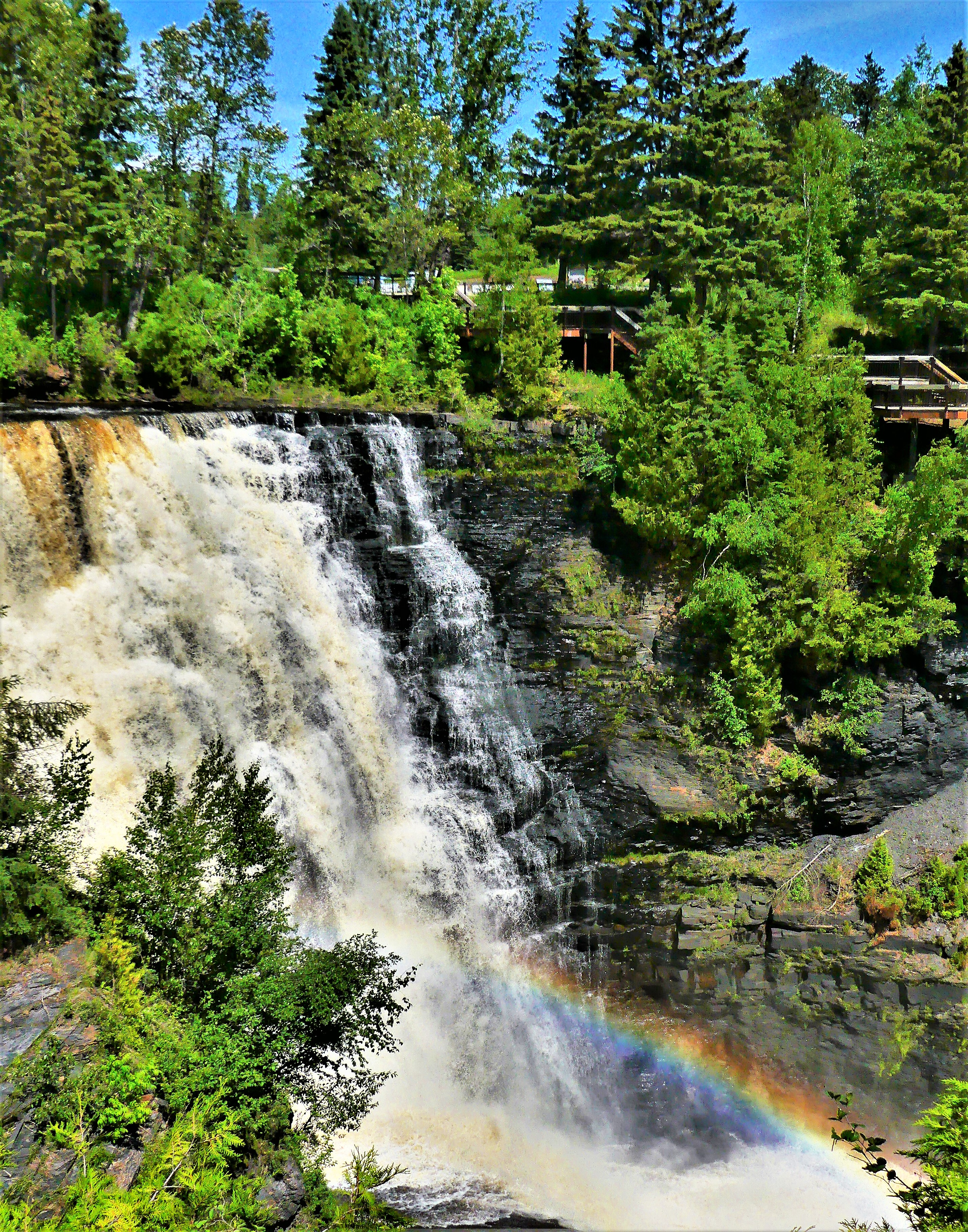 Kakabeka Falls with rainbow