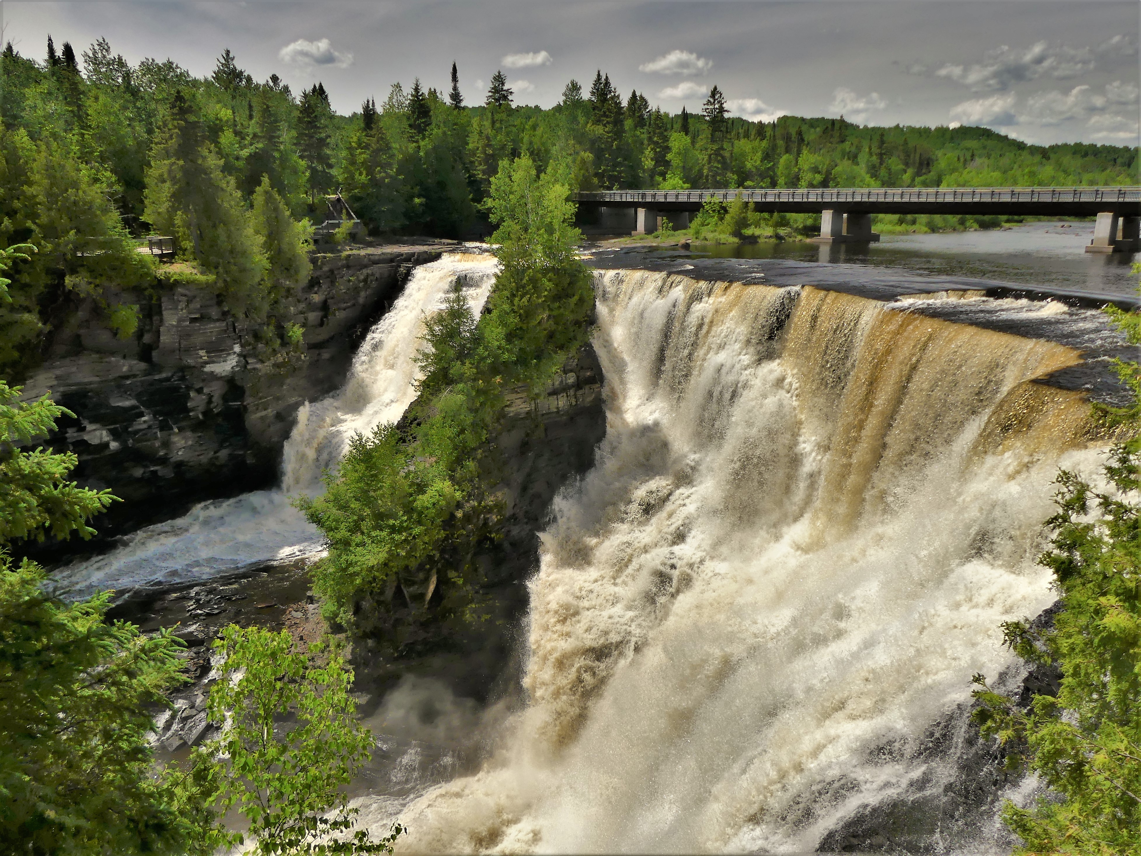 Kakabeka Falls