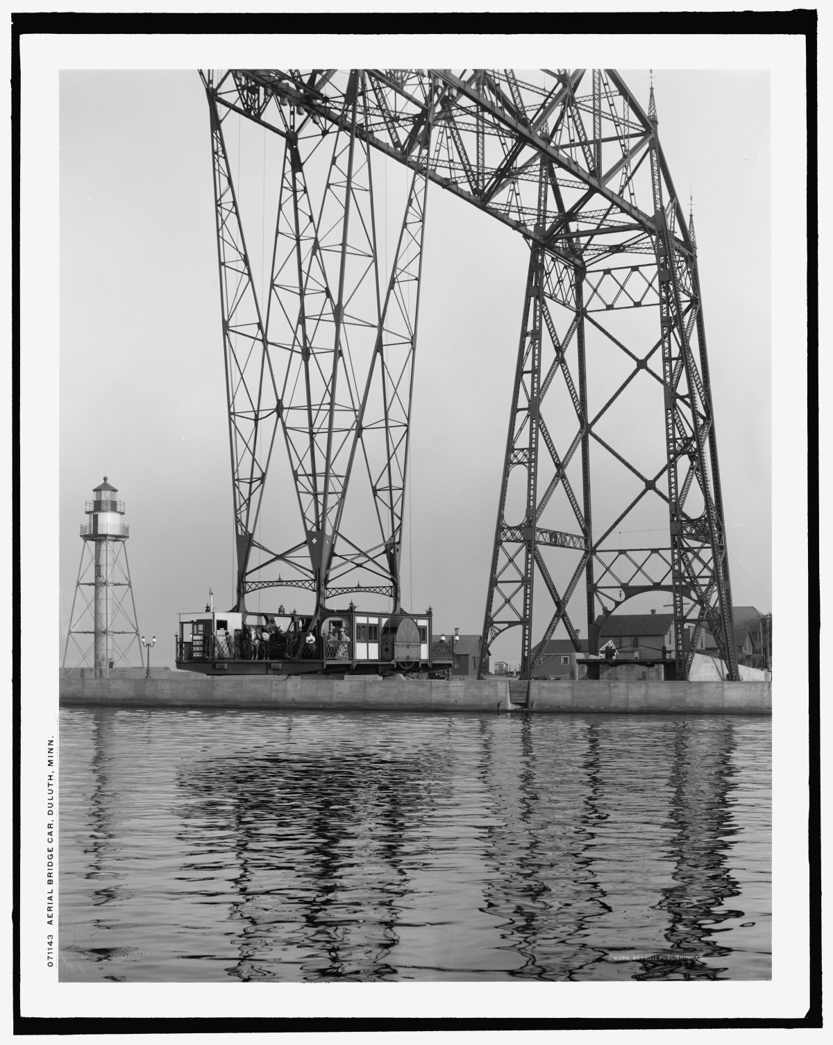 Aerial_bridge_car,_Duluth,_Minn._c1908