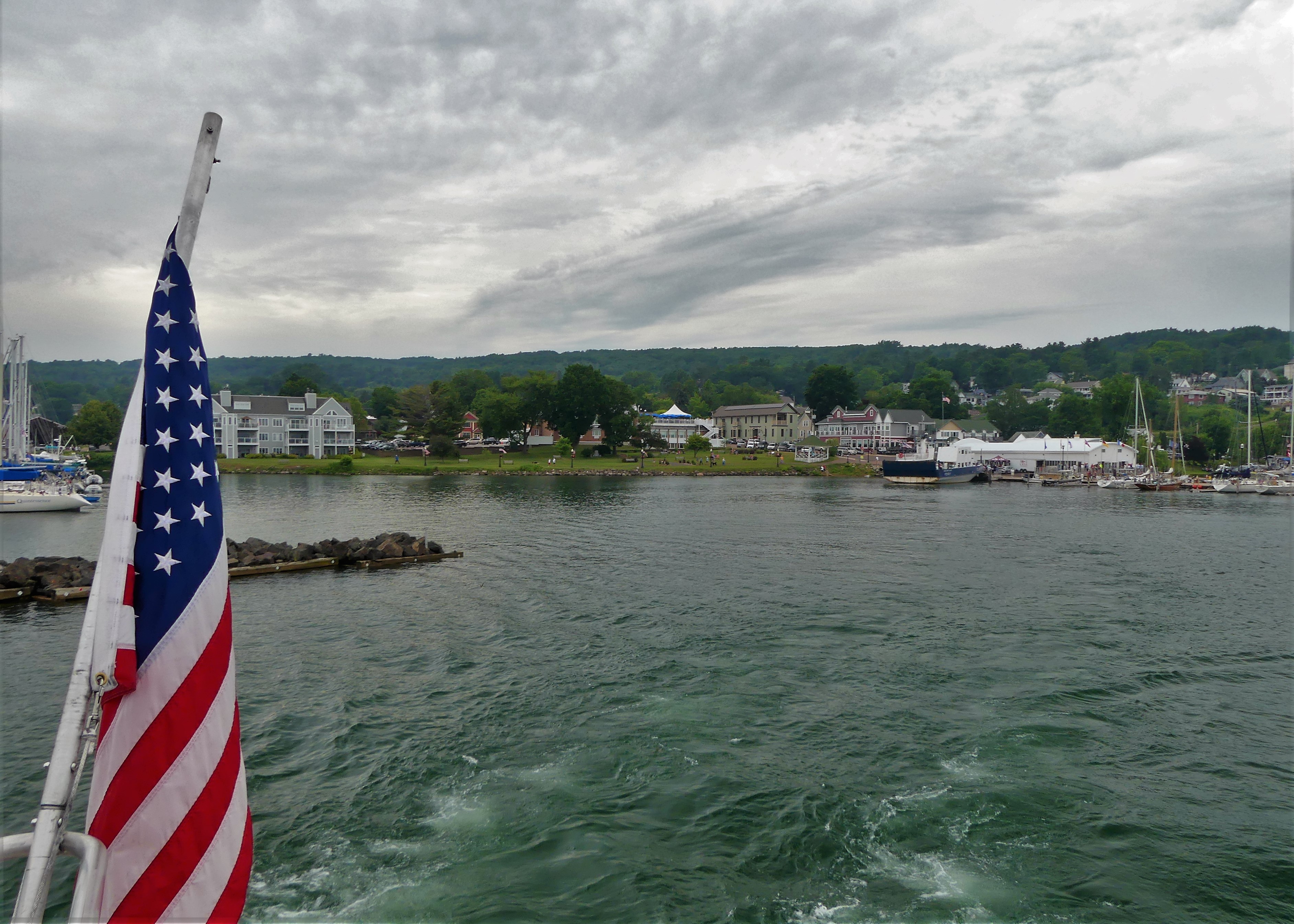 motoring aboard Archipelago
