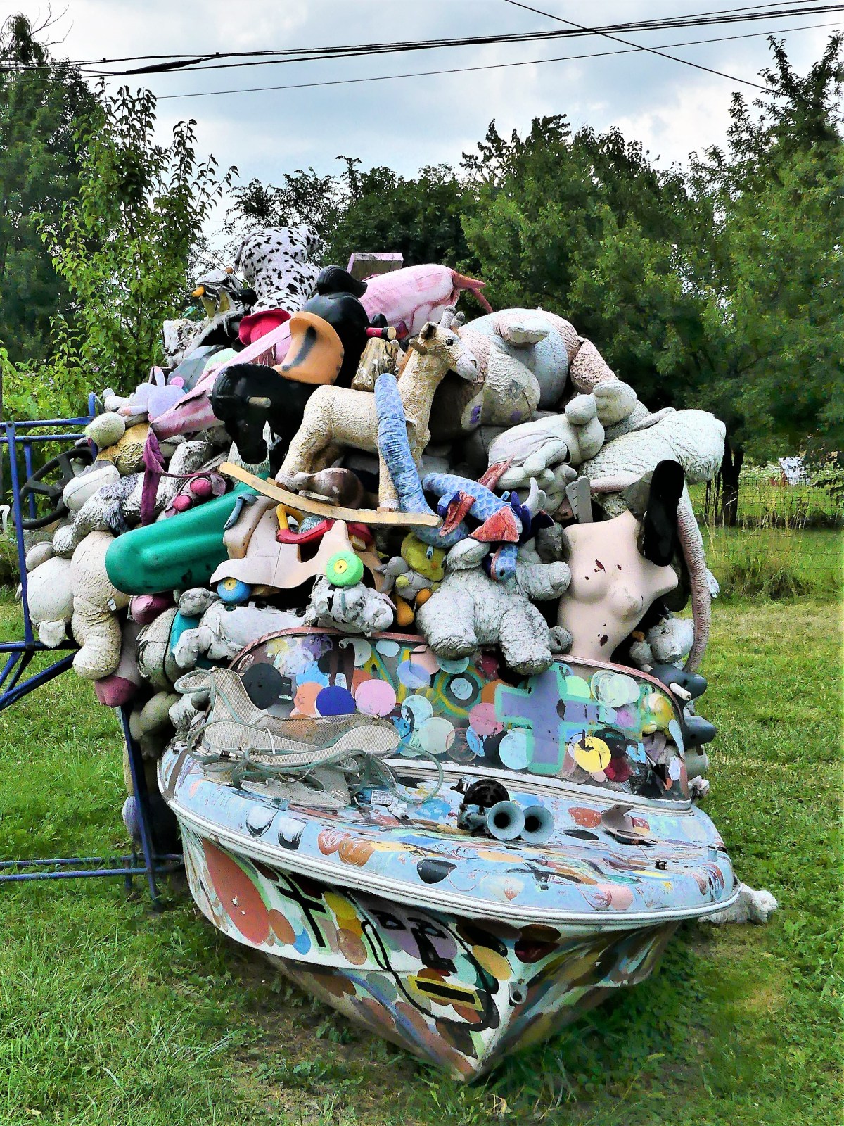 boat of toys