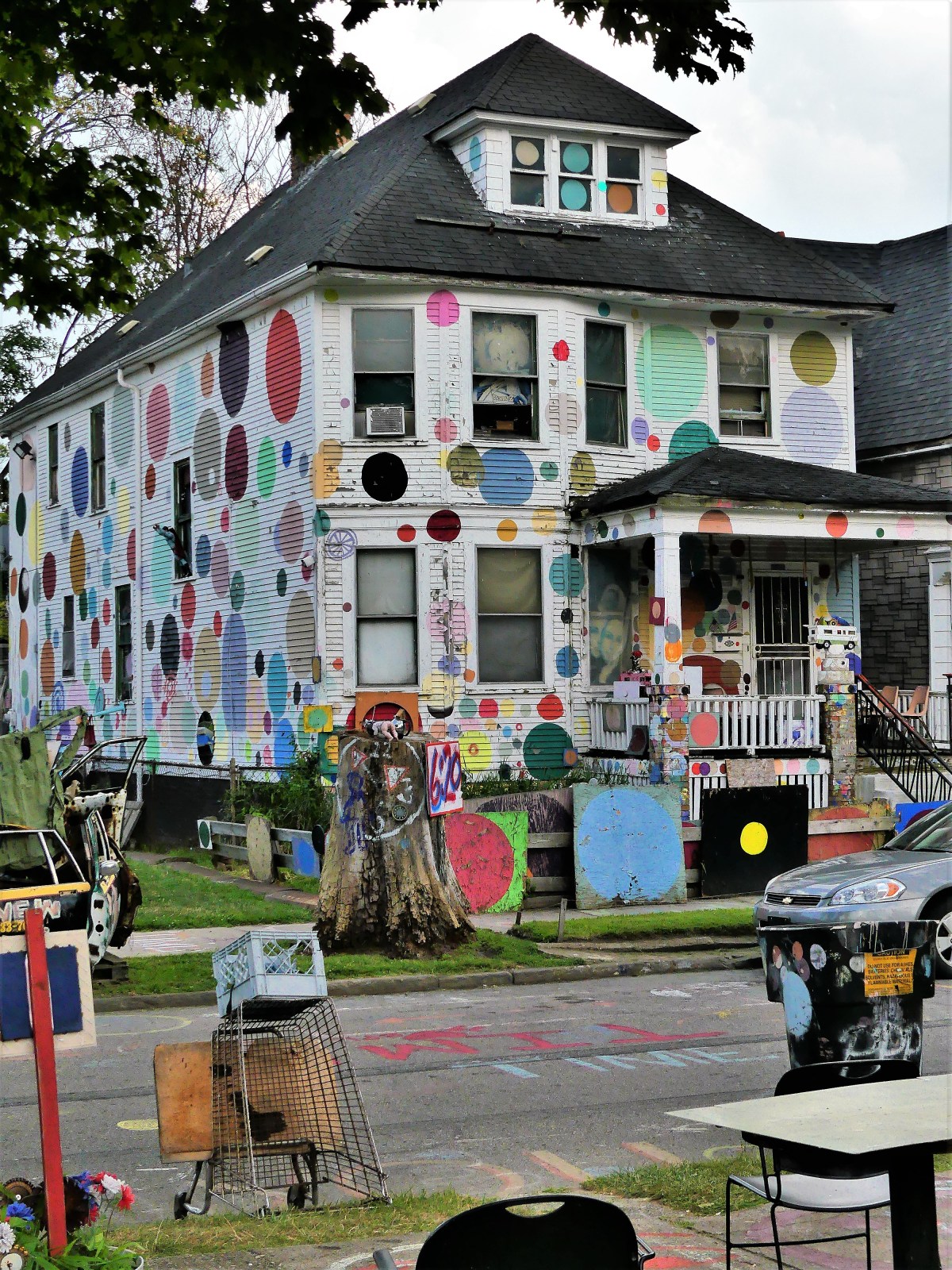 dot house