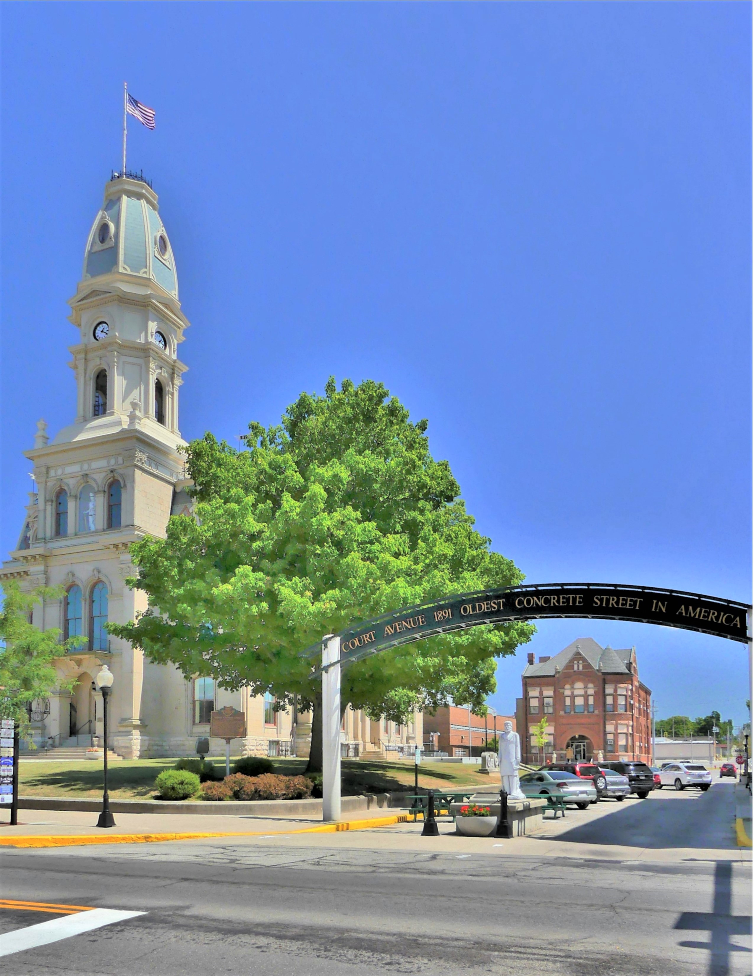 Logan County Courthouse (2)