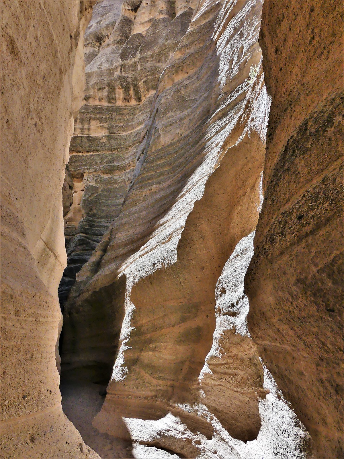 slot canyon