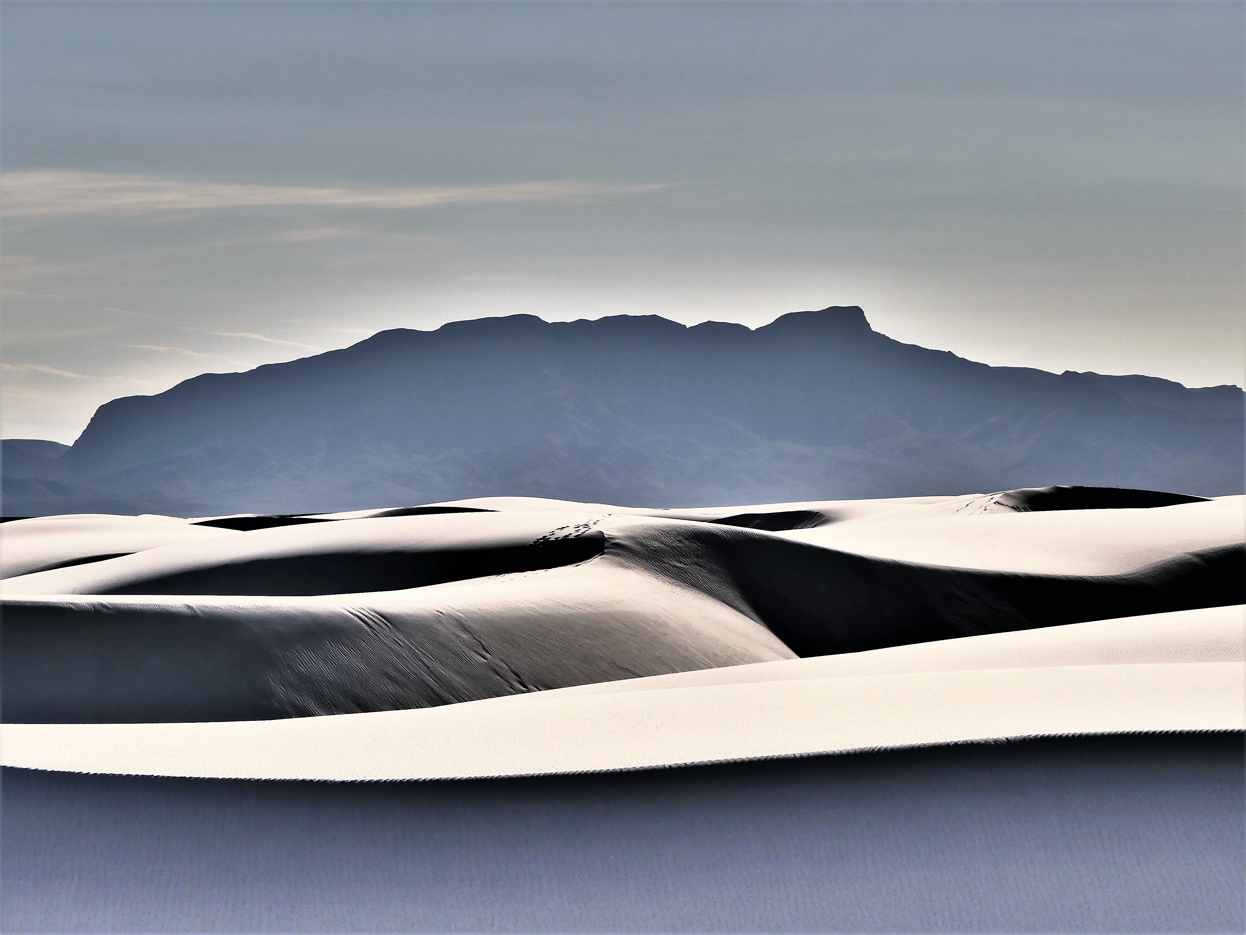 dunescape and mountains (2)