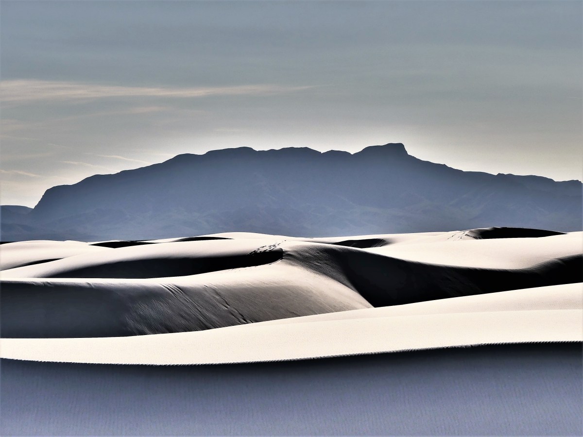 dunescape and mountains (2)