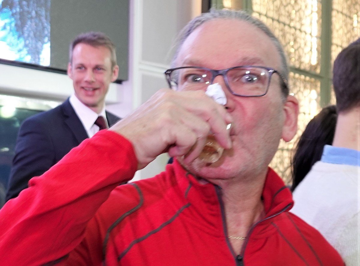 drinking aquavit (2)